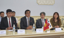 Эдиль Байсалов встретился со стипендиатами программы KOICA-2022