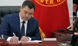 Указ Президента: Восстановление Баткенской и Ошской областей