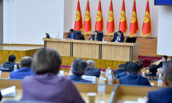 Акылбек Жапаров провёл совещание по обсуждению проекта бюджета на 2023-2025 годы