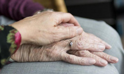 В Кыргызстане проживает более 347 тысяч пожилых людей