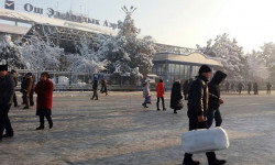 Сегодня в аэропорту Оша перенесли ряд внутренних рейсов