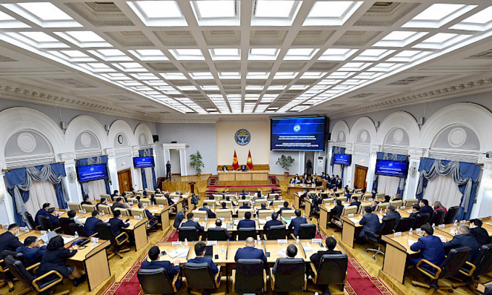 Под председательством Садыра Жапарова состоится итоговое заседание кабмина