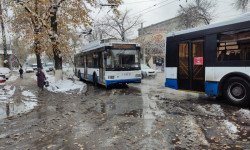 Бишкекте эки күн катары менен төрт троллейбус каттамга чыкпайт