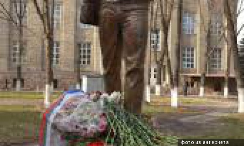 Журналист Геннадий Павлюк эскерилди
