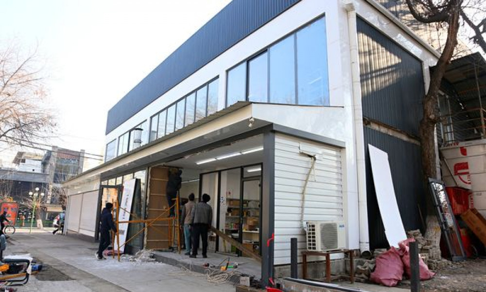 В Оше сносят незаконные постройки 