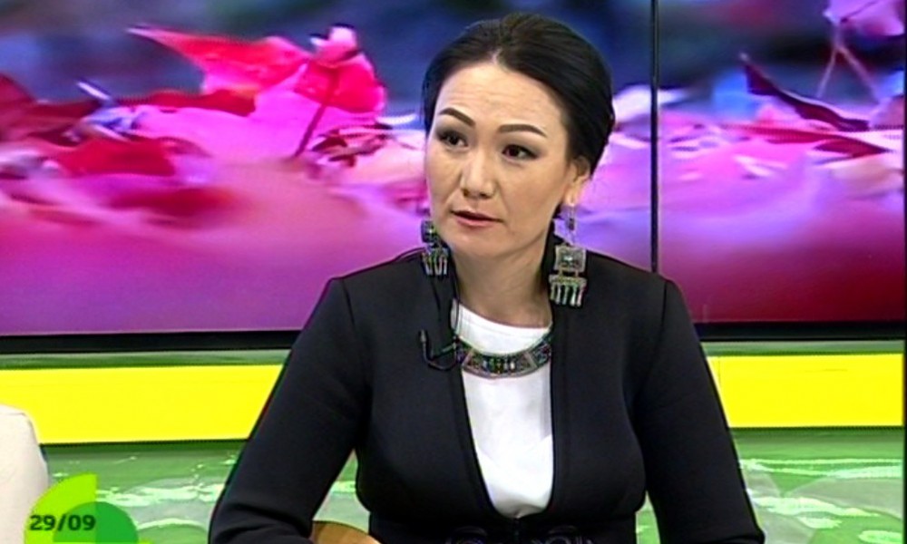 Заманада конокто ырчы Гүлиза Талипова 