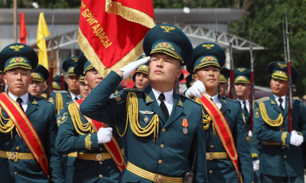 Бишкекте Улуу Жеңиш күнүнө карата митинг-реквием өттү