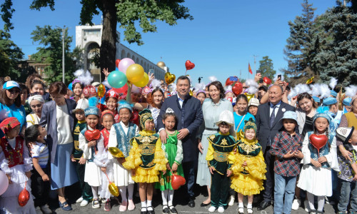 Президент Садыр Жапаров: Балдар – ар бир улуттун, ар бир мамлекеттин келечеги, ой-кыялы, үмүт-тилеги!