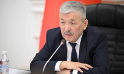 Адылбек Касымалиев Министрлер Кабинетинин Төрагасынын милдетин аткаруучу болуп дайындалды 