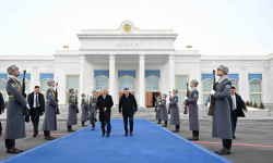 Адылбек Касымалиевдин Астанадагы расмий сапары аяктады