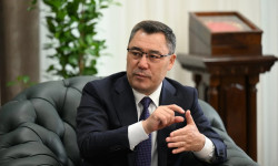  Садыр Жапаров: Акча чачкан талапкер эч качан эл кызыкчылыгы үчүн иштебейт