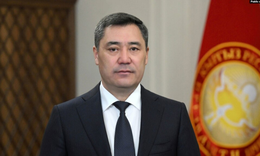 Президент өлкө элин Конституция күнү менен куттуктады