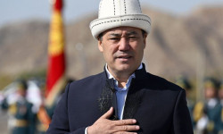 Президент Садыр Жапаровдун Улуу Ата Мекендик согуштагы Жеңиш күнүнө карата куттуктоосу
