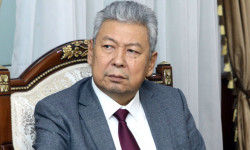 Авазбек Атаханов Кыргызстандын Пакистандагы элчиси кызматынан бошотулду