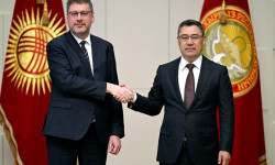 Президент Садыр Жапаров Европа Биримдигинин Борбордук Азия боюнча атайын өкүлү Эдуардс Стипрайсты кабыл алды