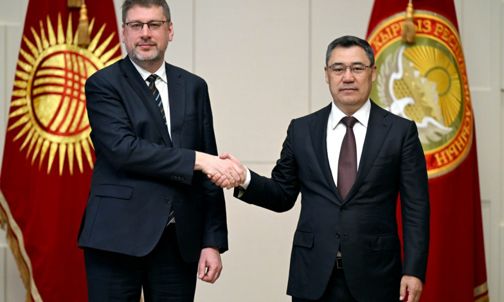 Президент Садыр Жапаров Европа Биримдигинин Борбордук Азия боюнча атайын өкүлү Эдуардс Стипрайсты кабыл алды