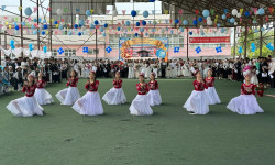 Баткенде быйыл мектепти беш миңден ашуун окуучу аяктоодо