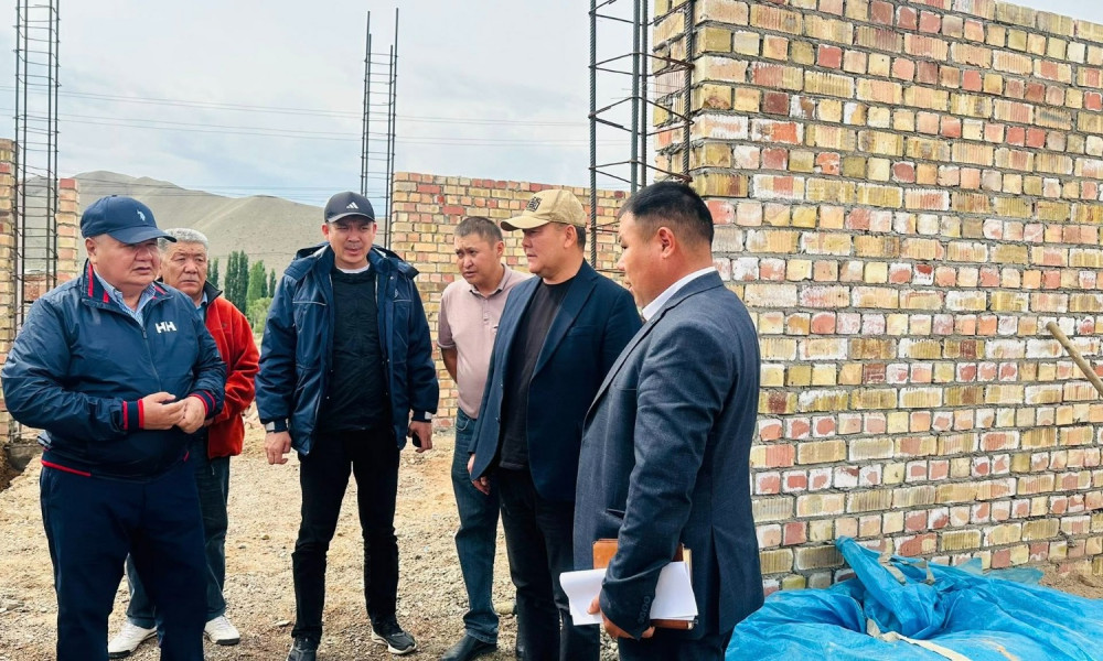 Нарын облусунда энергетиктер үчүн жаңы заманбап кеңселер салынып жатат