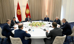 Садыр Жапаров ЖККУга мүчө-мамлекеттердин Коопсуздук кеңештеринин катчыларын кабыл алды