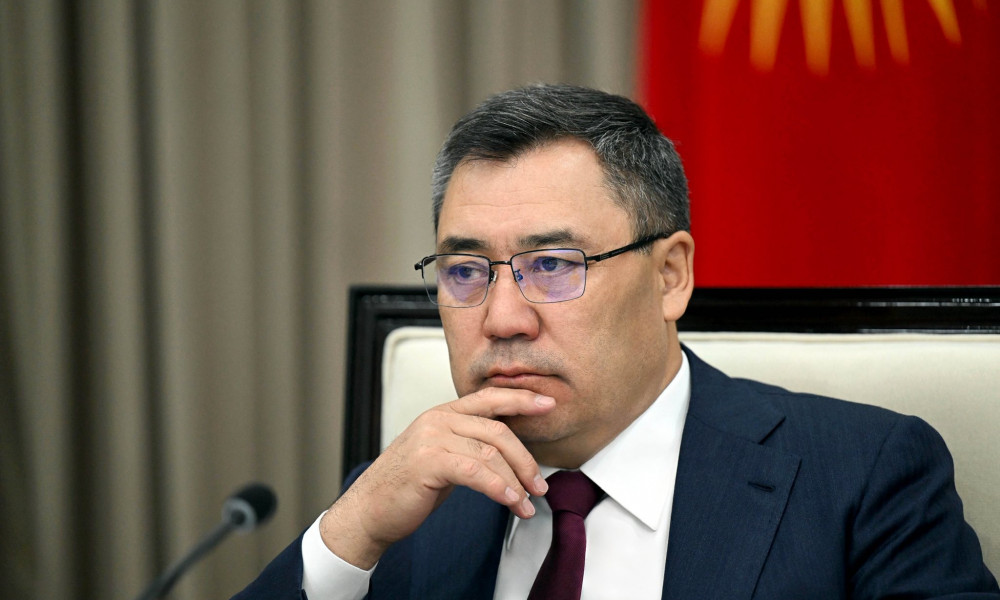 Президент мамлекеттин акчасын уурдагандар жазасыз калбай турганын эскертти
