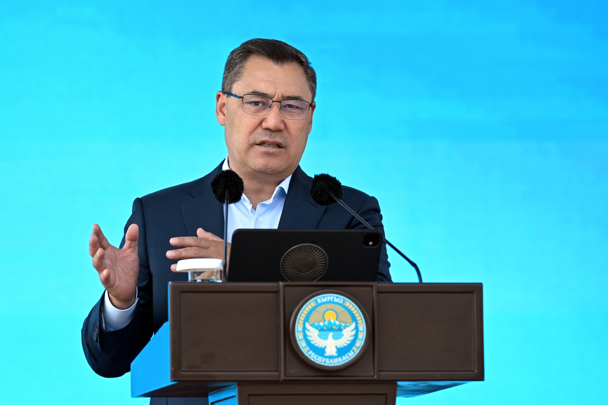 Садыр Жапаров: Билим берүүнүн түзүмү гана эмес, мазмуну да өзгөрөт