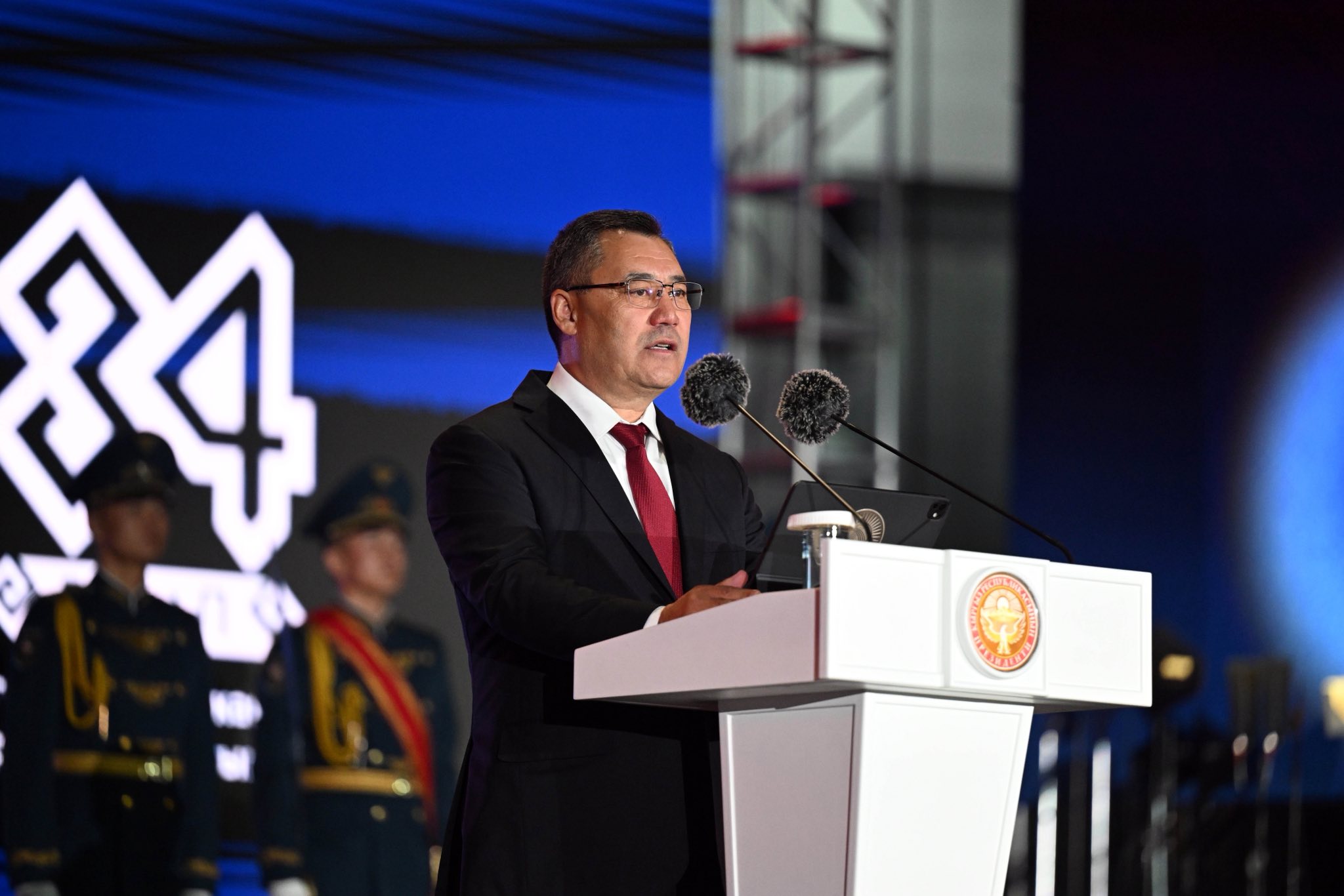 Садыр Жапаров: Жаңы Кыргызстанды өнүккөн мамлекеттердин катарына кошолу!
