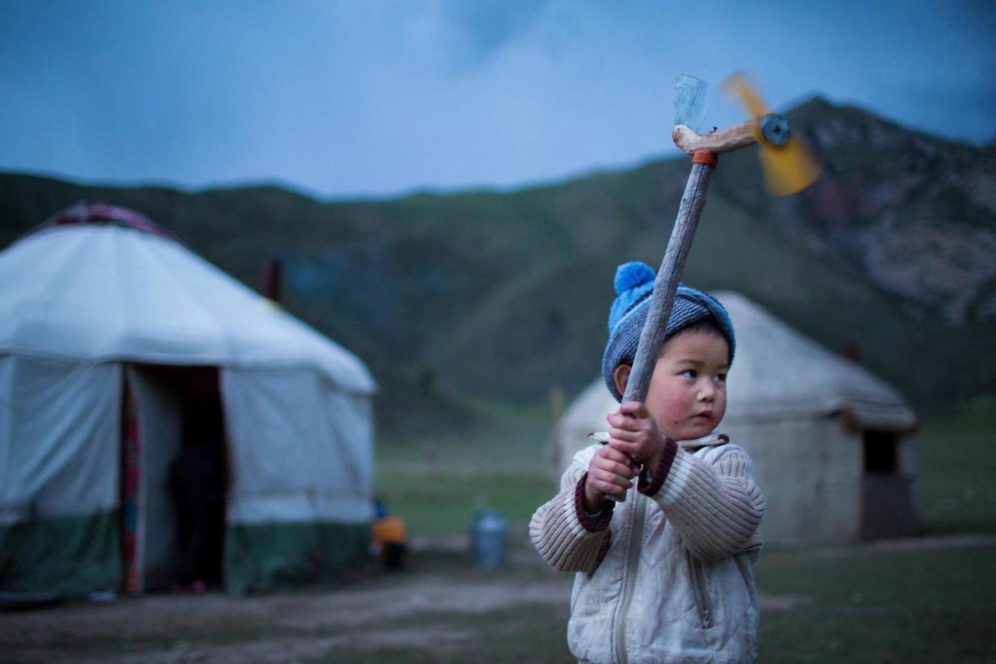 2026-жылдан тарта бийик тоолуу аймактардагы энелерге акчалай жардам берилет