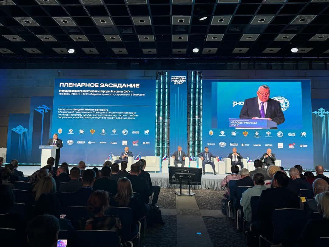 Мамлекеттик катчы Марат Иманкулов Москва шаарында өткөн “Россия жана КМШ элдери”эл аралык фестивалына катышты 