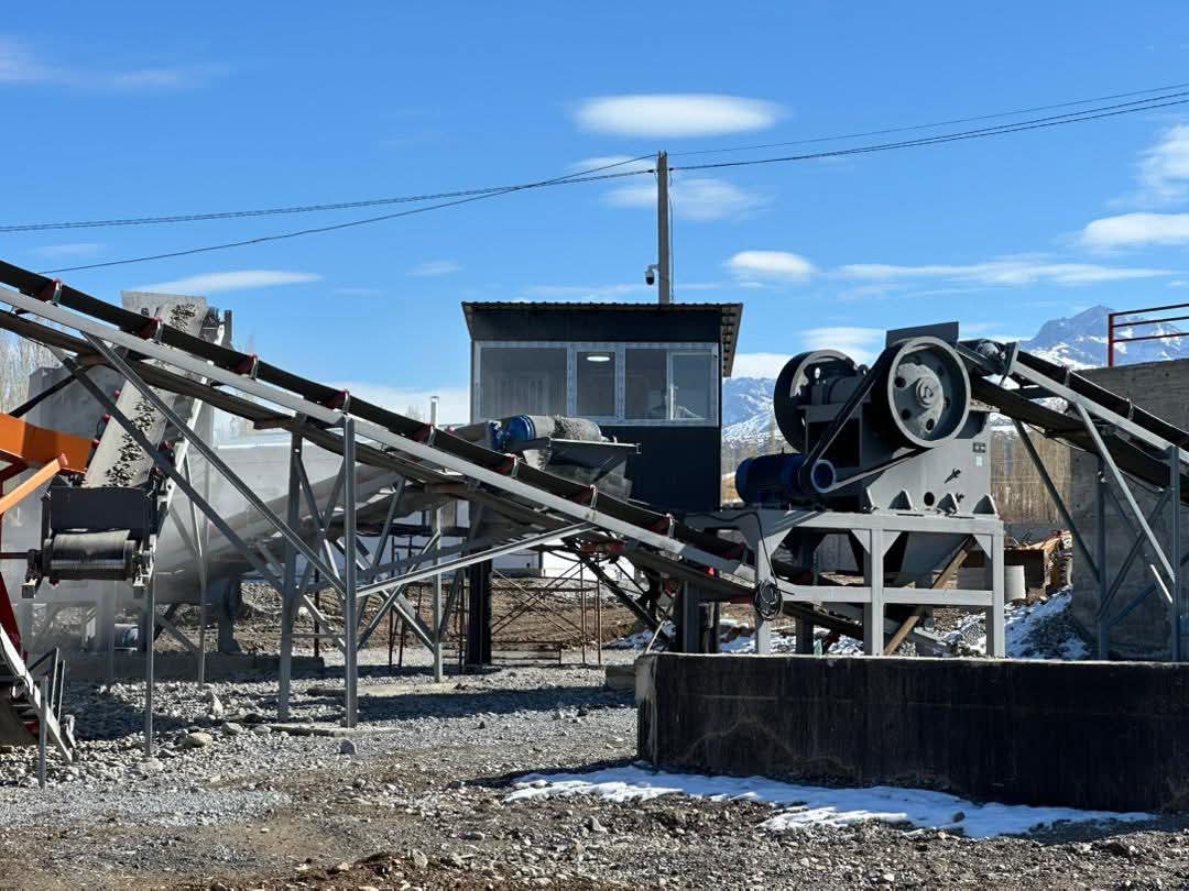 Кадамжайда шагал жана бетон аралашмасын чыгарган мамлекеттик ишкана ачылды