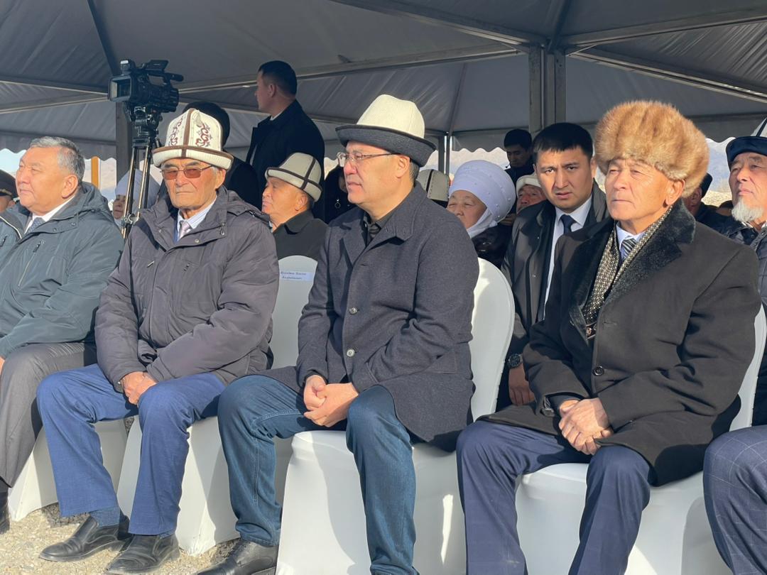 Садыр Жапаров "Манас Ордо" улуттук комплексин реконструкциялоо ишин баштоого мезгил капсуласын салды