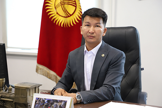 Адыл Акжол уулу